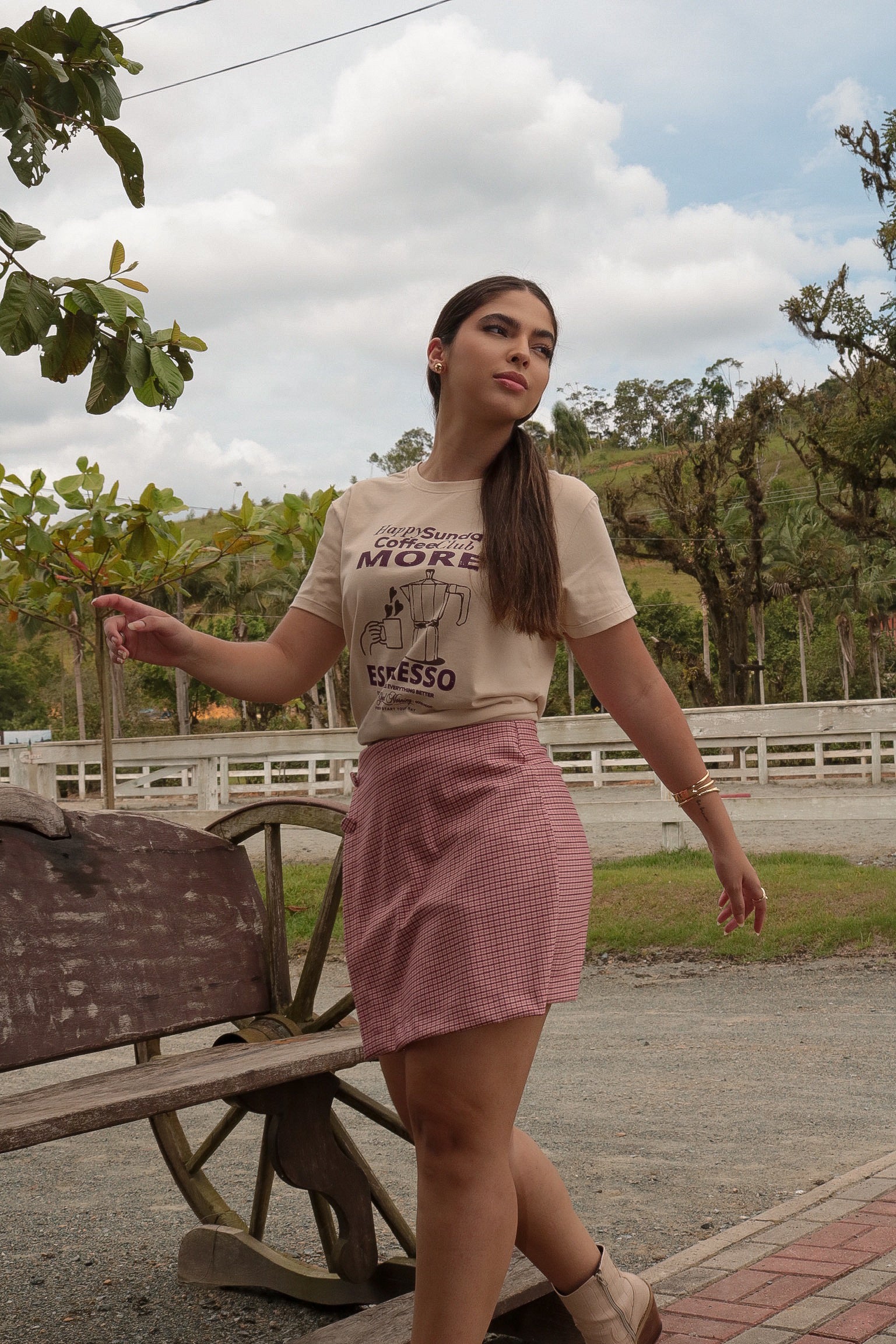 REF:686 T-SHIRT DAFNE CAPPUCCINO 100% ALGODÃO M/M