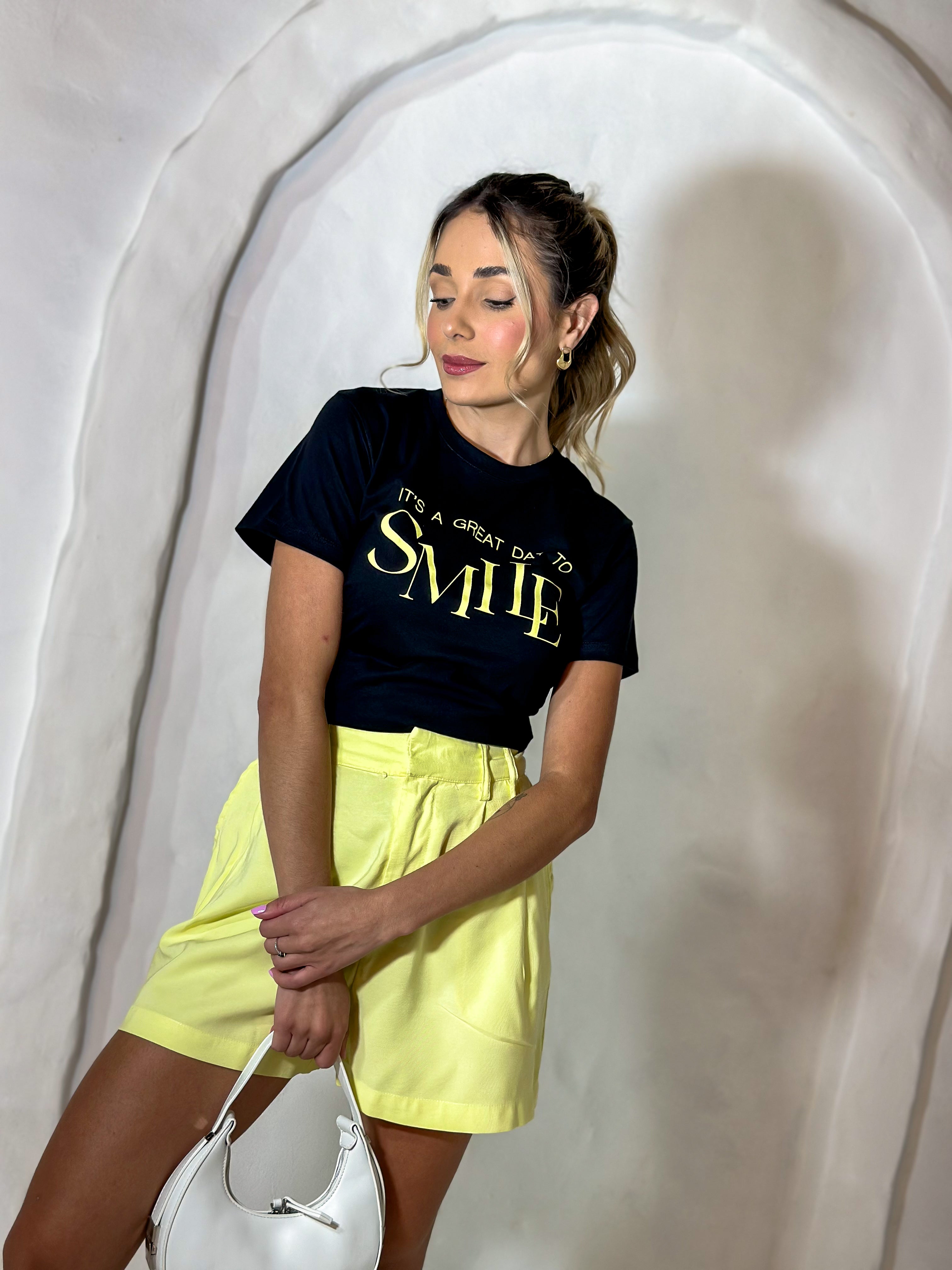 T-SHIRT SMILE PRETO 100% ALGODÃO M/M