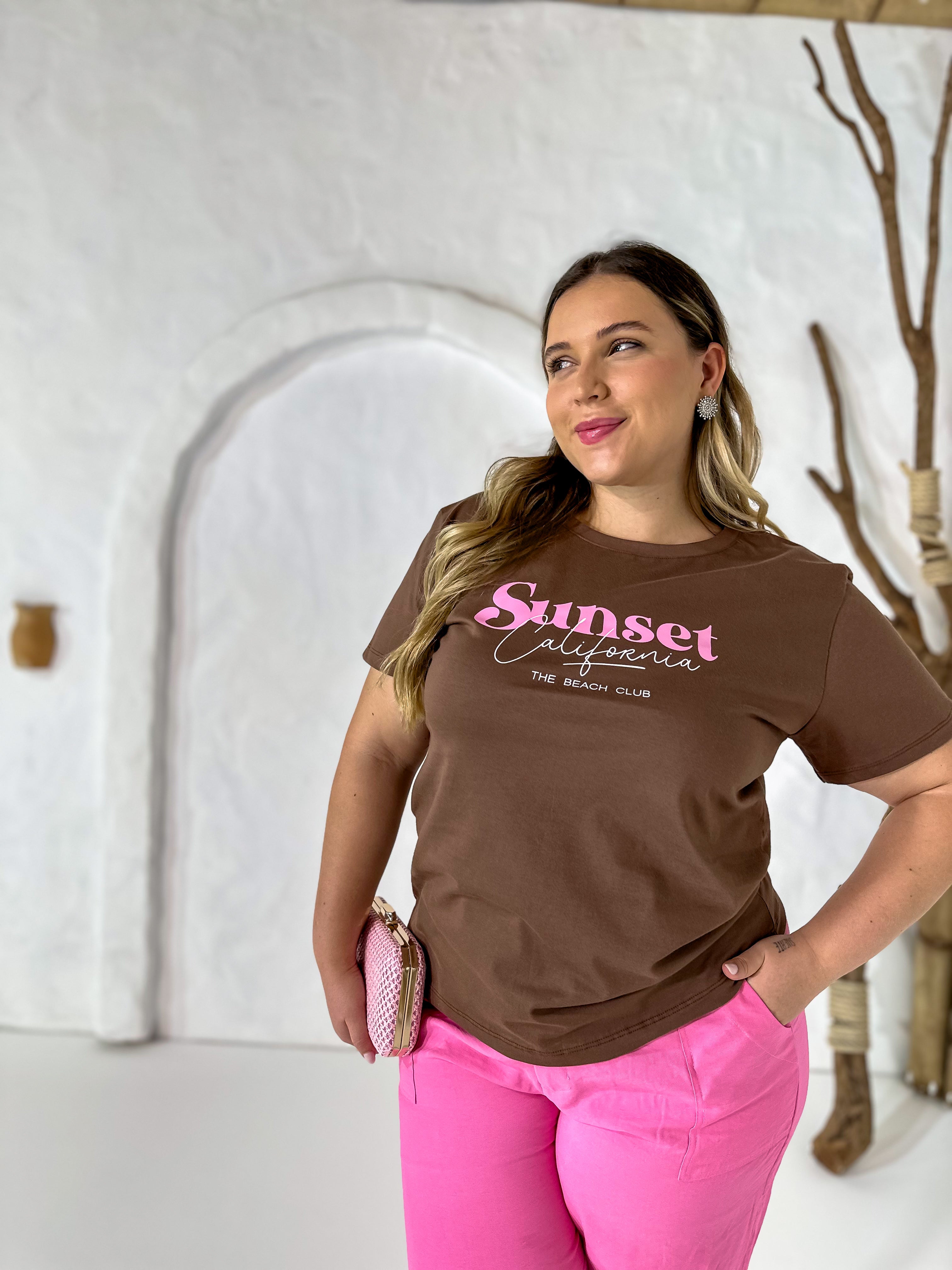 T-SHIRT SUNSET CACAU PLUS 100% ALGODÃO M/M